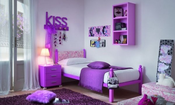 Phòng ngủ cực xinh cho bé gái với tông tím ngọt ngào