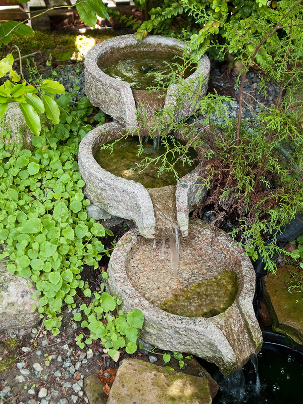 Trang trí vườn đầy phong cách với nước - Vườn