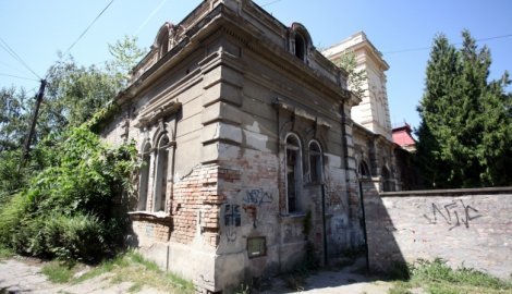 Obnova dvorca Eđšeg u Novom Sadu