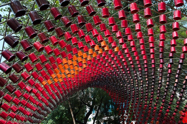 Amazing 'Portal of Awarenes' By Using 1,500 Coffee Mugs - Design - Interior Design - Ideas - Design Public
