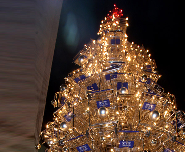 Chrismas Tree made of 86 Shopping Carts - Decoration - Idea