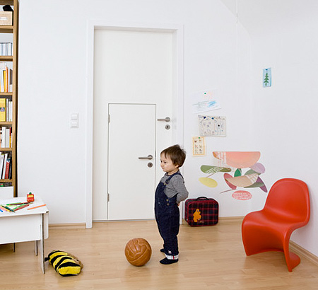 Cửa nhỏ thú vị dành cho bé - Thiết kế - Nội thất - Cửa