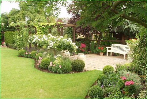 จัดหน้าบ้าน งามน่ามอง ด้วยการจัดสวนสวยๆ ร่มรื่น เห็นแล้วสุดสดชื่น!! - แต่งสวนสวย - แบบสวนหน้าบ้าน - ไอเดียการจัดสวน - หน้าบ้านสวยด้วยสวน - จัดสวนหน้าบ้าน