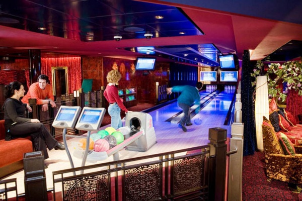 Great Suggestions to Instal Own Bowling Lanes At Home - Bowling Lanes - Ideas - Tips