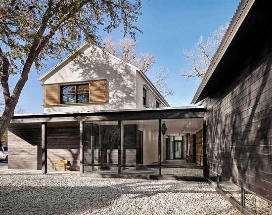 This home in Texas has a contemporary farmhouse feel to it - ตกแต่งบ้าน - บ้านในฝัน - ไอเดีย - แต่งบ้าน - บ้านสวย - ของแต่งบ้าน - ไอเดียแต่งบ้าน - ตกแต่ง - การออกแบบ