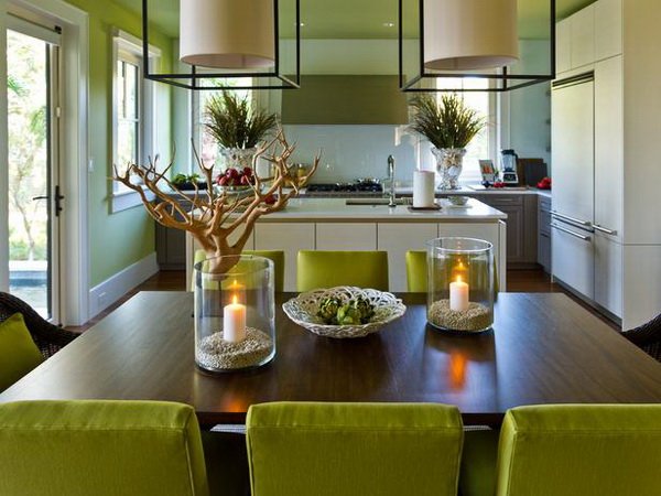 Mẫu phòng ăn mát mắt với màu xanh lá từ HGTV Dream Home