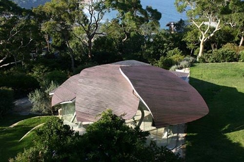 Ngôi nhà độc đáo với phần mái hình chiếc lá tại Sydney, Úc