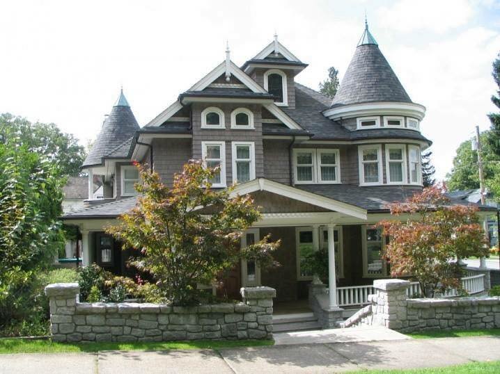 Beautiful Victorian House Designs