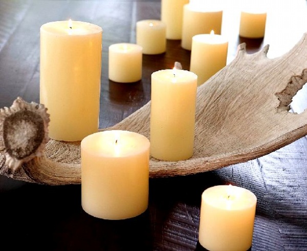 Silver White Table Decor for New Year's Eve Party - Decoration - Design - Interior Design - Ideas - New Year's Eve - Table Setting - Party