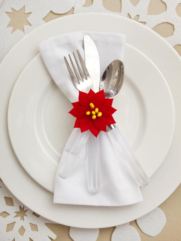 Gorgeous Christmas Table Settings - Decoration