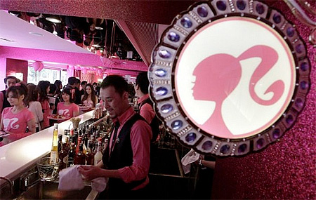 Quán cafe ngọt ngào được trang trí theo biểu tượng búp bê barbie - Cafe Barbie - Thiết Kế Thương Mại - Thiết kế đẹp