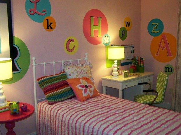 สุดน่ารัก! แต่งห้องนอนห้องเล็กๆ ด้วยสีสันสดใส เห็นแล้วสดชื่น