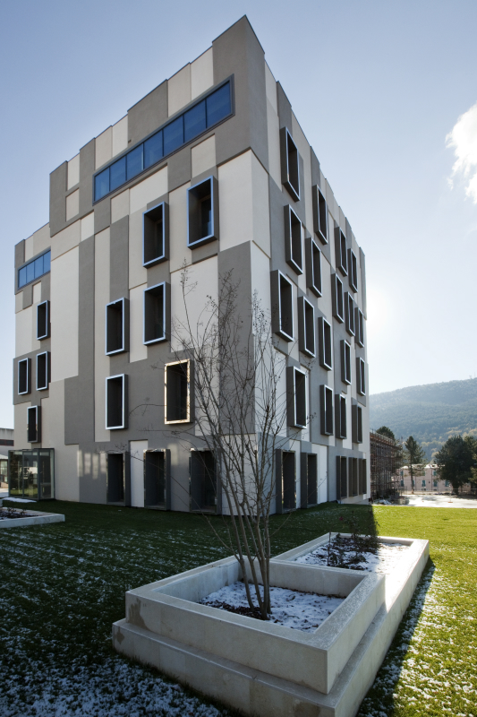 ตึกรูปทรงเหลี่ยมๆที่แปลกตา - ตกแต่งบ้าน - การออกแบบ - ไอเดีย - ของแต่งบ้าน - แต่งบ้าน - ตกแต่ง - ออกแบบ - บ้านในฝัน - ห้องนั่งเล่น