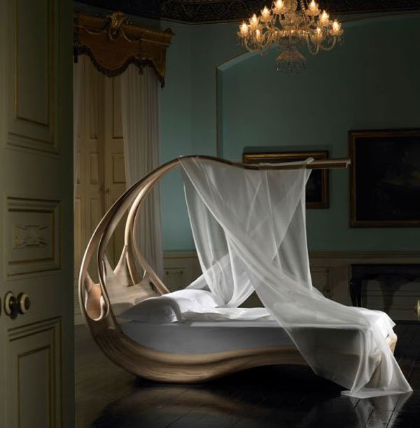 Enginum Canopy Bed - Krevet za kraljevske snove