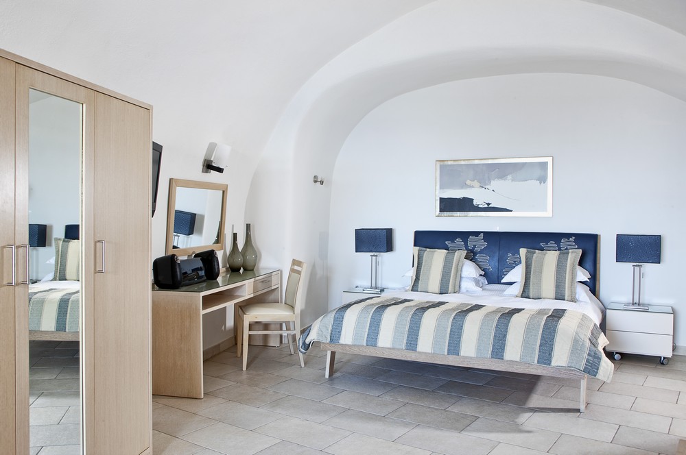 โรงแรมสุดหรู Aqua Vista Hotels ที่ Santorini - ตกแต่งบ้าน - การออกแบบ - ไอเดีย - สวนสวย - ของแต่งบ้าน - ออกแบบ - ตกแต่ง - แต่งบ้าน - เฟอร์นิเจอร์ - ห้องนั่งเล่น