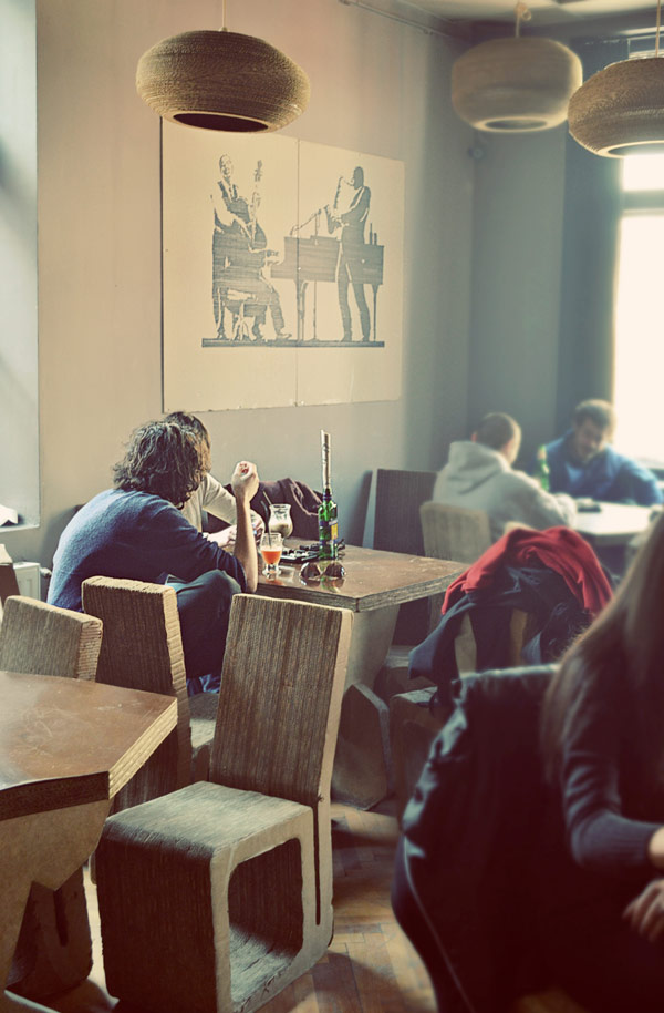 Mới lạ với nội thất trong quán cafe L'Atelier ở Romani - Nhà thiết kế - Marius Bocan - Vlad Paul - George Mosoia - Dan Paul - Bogdan Gotia - Thiết kế - Kiến trúc - Nội thất - Tiberiu