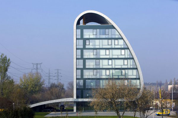 ตึกทรงแปลกใหม่ใน กรุง Budapest ประเทศ Hungary - ไอเดีย - ออกแบบ - ห้องทำงาน - ตกแต่งบ้าน