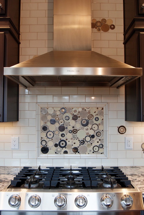 แบบ "Backsplash" แต่งห้องครัวให้สวย ช่วยกันน้ำมันกระเด็น - Backsplash - แผ่นกันน้ำมันกระเด็น - ตกแต่งห้องครัว - สำหรับกันน้ำมัน - แต่งครัวสวย