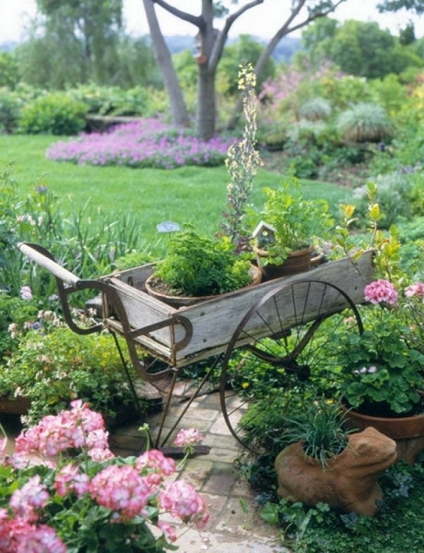 Vintage Garden Pots - สวนสวย - จัดสวน