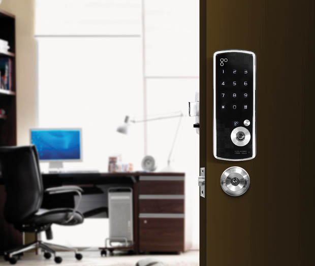 โฉบเฉี่ยว ปลอดภัย "Digital Door Lock"  ระบบล็อคอัจฉริยะ - อุปกรณ์ป้องกัน - ระบบล็อคประตู - ล็อคประตูอัตโนมัติ - รักษาความปลอดภัย - ดิจิตอล - ล็อคประตูบ้าน