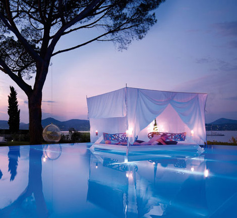 Romantic Outdoor Canopy Bed – Eden by Ego Paris - Outdoor - Romantic - Ego Paris