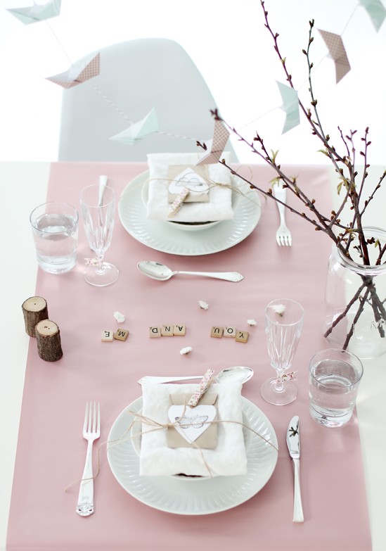 Romantic and Intimate Valentine's Day Table Setting Decor Ideas - Table Decor - Decoration - Ideas - Dining Room