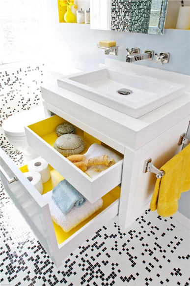 Pixilated Bathroom Design Made With Custom Mosaic Tile - Bathroom - Pixilated - Tile