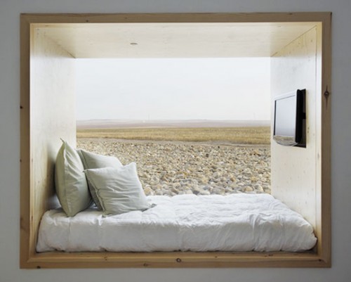 http://www.shelterness.com/pictures/cool-alcove-bed-5-500x401.jpg