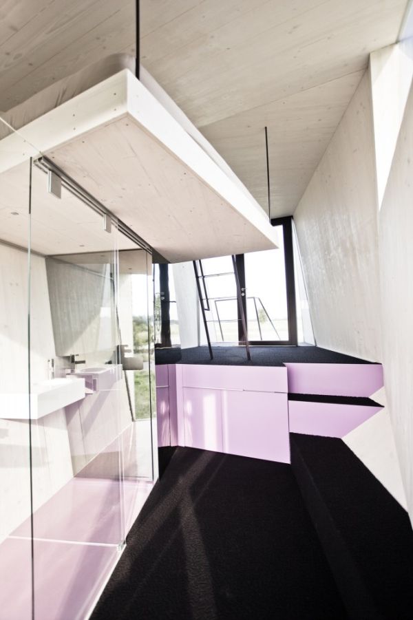 Studio WG3 with the Strange Design Idea - Hypercubus