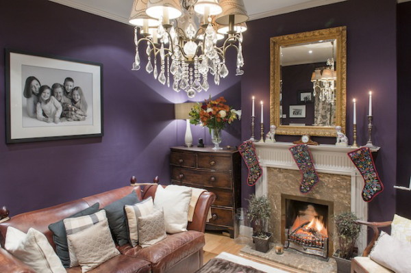 Beautiful Christmas Decorations Reminds Traditional English Styles - Decoration - Design - Interior Design - Ideas - Furniture - Lighting - Christmas - Living Room - Old British