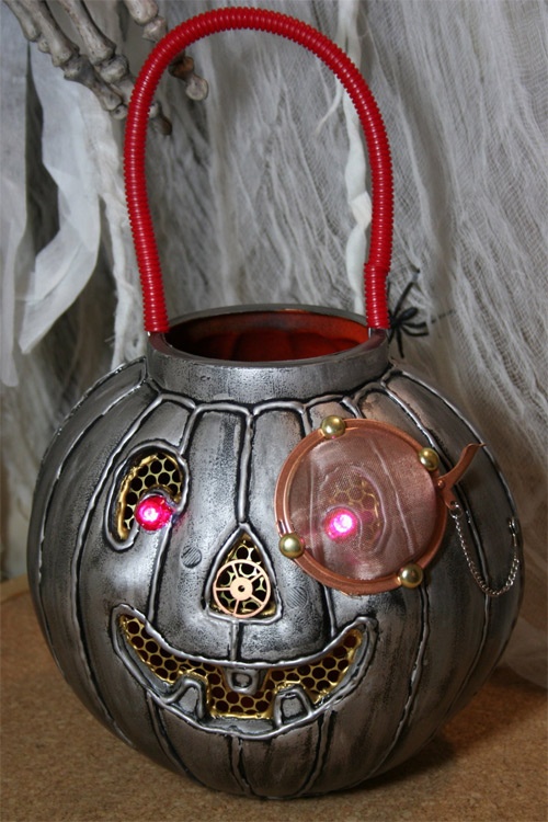Unique Halloween Decorating Ideas with Steampunk Style - Decoration - Halloween - Ideas - Photo - Design Trend