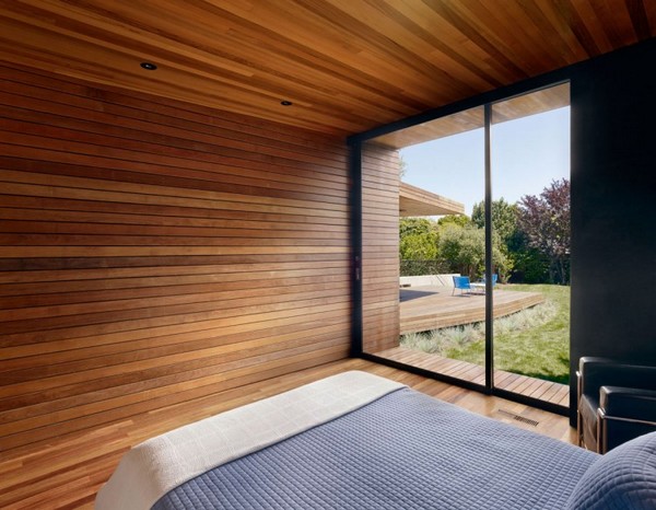 Friendly to Nature with Wooden Walls - Decoration - Furniture
