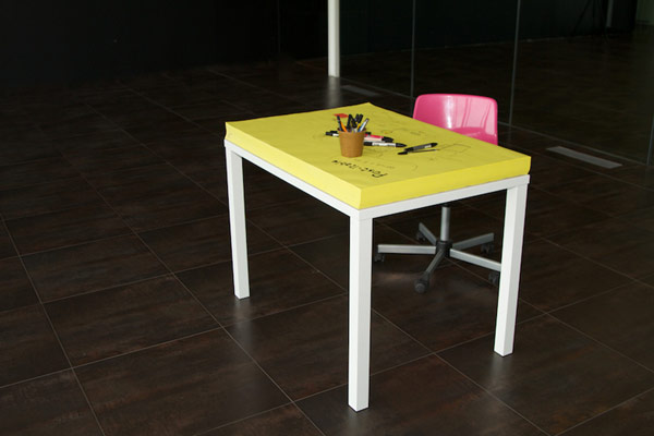 โต๊ะโพส-อิท - ตกแต่งบ้าน - บ้านในฝัน - การออกแบบ - ไอเดีย - แต่งบ้าน - เฟอร์นิเจอร์