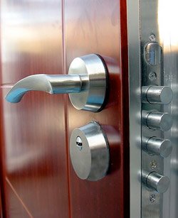 Protuprovalna vrata - sigurnost doma
