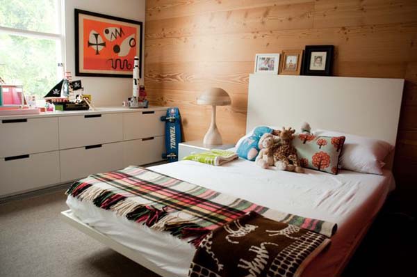 Friendly to Nature with Wooden Walls - Decoration - Furniture